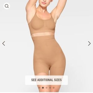 Skims shape wear shorts